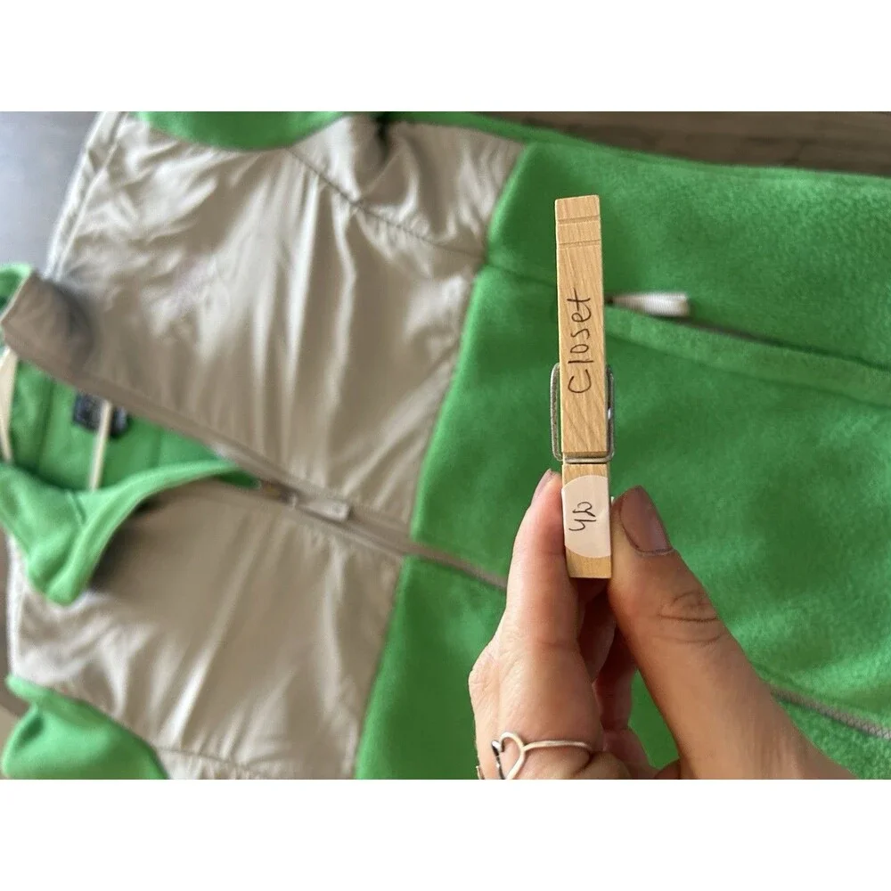 THE NORTH FACE DENALI JACKET Girls Size XL Green Gray SRP $109